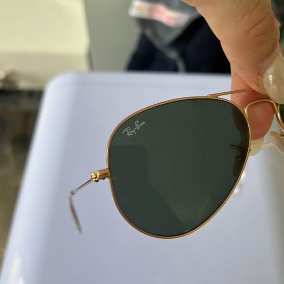 Ray-Ban Aviator’s - Picture 4 of 6
